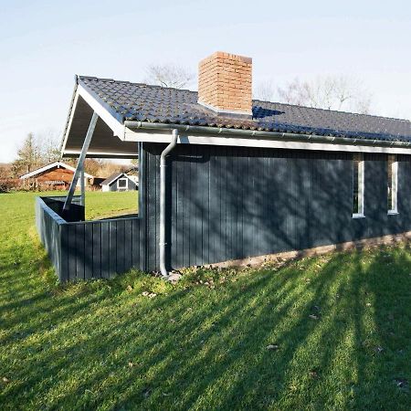 8 Person Holiday Home In B Rkop Egeskov  Bagian luar foto