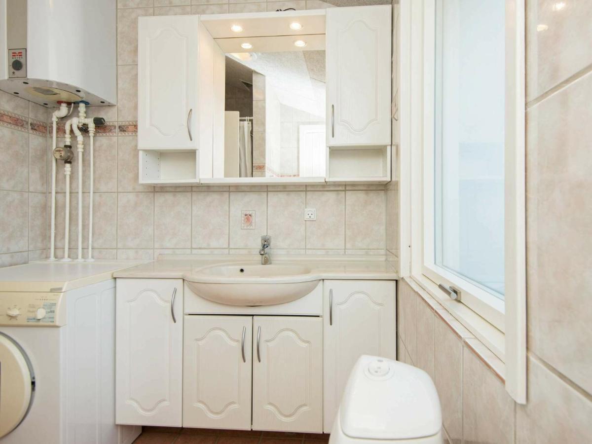 8 Person Holiday Home In B Rkop Egeskov  Bagian luar foto