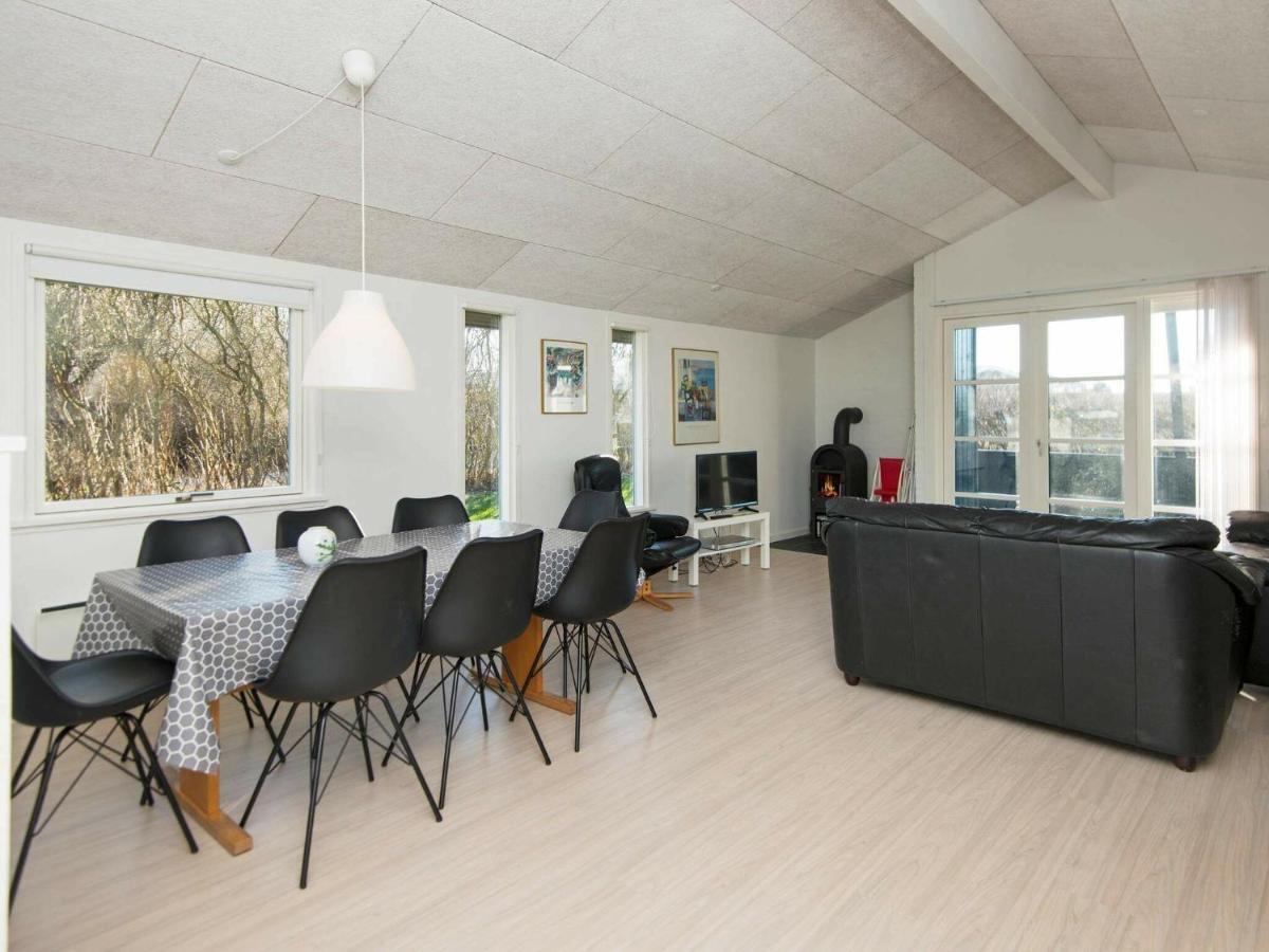 8 Person Holiday Home In B Rkop Egeskov  Bagian luar foto